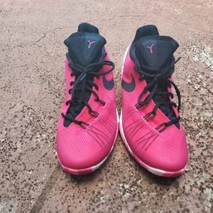 Nike hyperchase think pink size 13
